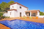 Villa Pinets,&nbsp;Impresionante villa...