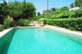 Casa / villa / chalet - Javea Casa con jard�n e picina privado�Casa / villa / chalet 2 - 6 personas. 7 cuarto(s) , de los cuales 3 Dormitorio(s), Cocina independiente, Rinc�n cocina, Sal�n, Comedor, 2 cuartos de ba�o, Terraza, Javea