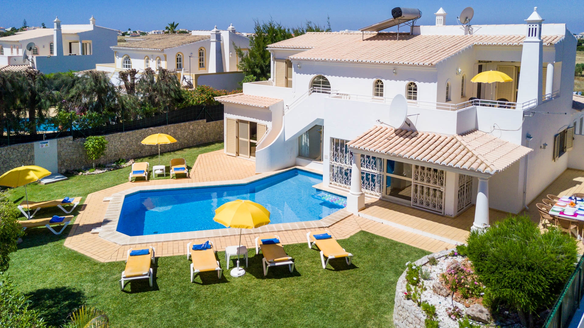LS Villas  &  Chalets