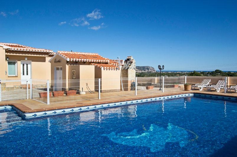 Aguila Rent - Pool Villas