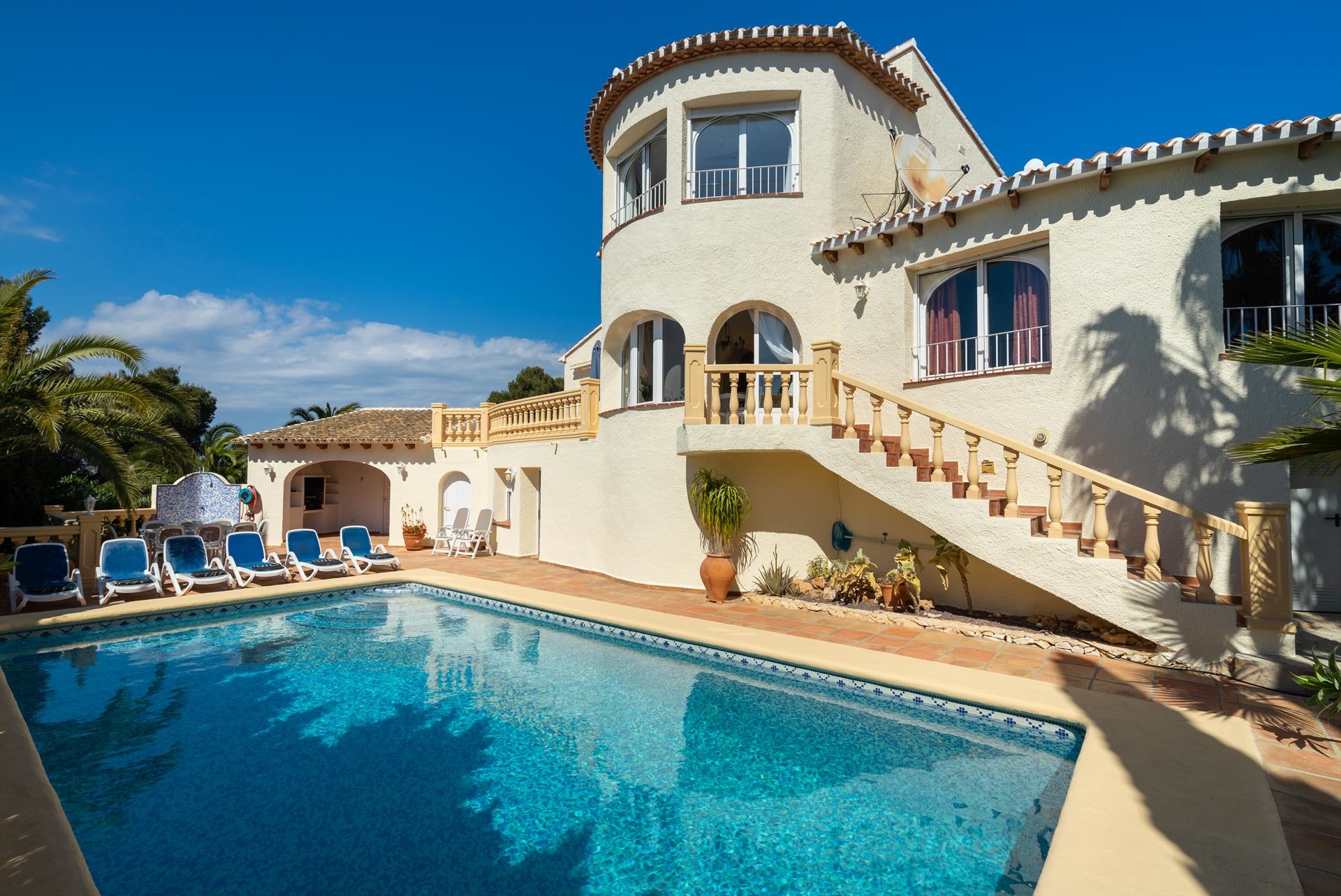 Aguila Rent - Pool Villas
