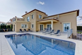 Situated in the exclusive Coma de la Frailes area, with stunning far reaching sea and countryside view. Villa Casa Buseit, is the perfect holiday home., Moraira
