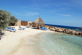Ocean Resort  De prijzen zijn gebaseerd op 2 personen, voor 3-4 personen is het vanaf US$ 300 per nacht, voor 5-6 personen is het vanaf US$ 315 per nacht, voor 7-8 personen is het vanaf US$ 500 per nacht. Neem contact met ons op voor beschi, Bapor Kibra