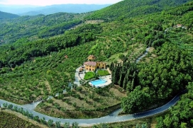 Gezellig vakantiehuis inhet zonnigeToscane voor 4 personen (mogelijkheid tot 6)Deze villa is gelegentussen de wijngaarden van Montalbano, in Monsummano Terme. Een kuuroord gelegen in het noorden van Toscane., Monsummano Terme