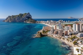 Vakantie huur apartement voor een maximum van 6 personen.Gebouw uit 2003, niet ver van het levante strand in Calpe, waar u een variëteit aan winkels en restaurants heeft. Het bevindt zich ongeveer 5 minuten met de auto van het centrum van Calpe., Calpe
