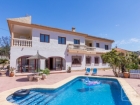 CAROLINA,&nbsp;Very nice holiday villa to rent in Calpe. For 20 people and 10 bedrooms....