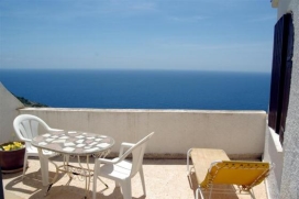 Apartment in Vermietung für 4 Personen, in der Urbanisation La Cumbre del Sol, in Benitachell, Alicante, Costa Blanca. Terrassen-Wohnung, in einer privilegierten Zone, mit direktem Blick auf das Meer und den kleinen Strand (Cala de los Ties, Cumbre del Sol