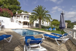 Villa Irena, Прекраснкая, комфортабельная вилла  с частным бассейном  на 10 человек в Бениссе, нa Коста Бланкe, в Испании...